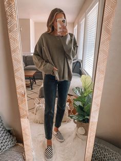 Smart Casual Looks Women, Cute Casual Athleisure, Black Flare Jean Outfits Fall, Athleisure Outfits For Moms, Styling Loose Button Down, Straight Levis Outfit, Downtown Denver Outfit, Cozy Fall Outfits 2022, Cozy Winter Outfits For Work