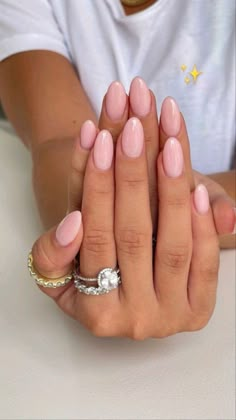 Milky Pink Nails, Kutek Disney, Milky Pink, Milky Nails, Pink Gel Nails, Nail Salon Design, Summery Nails, Basic Nails