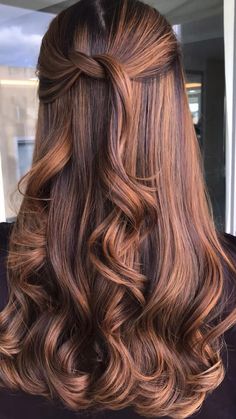 I would love if you saved this video to help support my page 💗 Pretty Brown Hair, Honey Brown Hair, Brown Hair Looks, Hair Color Caramel, Brunette Hair With Highlights, Caramel Hair, Hair Color Auburn, Brown Hair Balayage