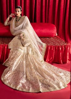 Heavily Embroidered Pakistani Wedding Dress Kameez Farshi Gharara is stunning attire in combining a gharara and white shirt with magnificent embellishments. Farshi Gharara Pakistani, Gharara Pakistani, Pakistani Wedding Dress, Organza Fabric, Pakistani Wedding, Best Wear, How To Dye Fabric, Embellished Dress, Bridal Outfits