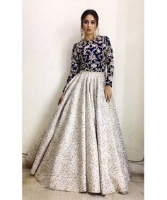 भारतीय दुल्हन संबंधी, डिजाइनर कपड़े, Choli Dress, Indian Outfits Lehenga, Lehnga Dress, Indian Party Wear, Salwar Kamiz, Indian Gowns Dresses, Party Kleidung