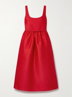 If you're looking to expand your collection of romantic dresses, Self-Portrait is a name to know. This style is cut from vibrant red taffeta and has a slim bodice that opens to a voluminous, gathered midi skirt. The coordinating belt features a neat bow, drawing the eye inward. Midi Red Dress, Bow Drawing, Romantic Dresses, Portrait Dress, Self Portrait Dress, Dress Flats, Taffeta Dress, Romantic Dress, Red Midi Dress