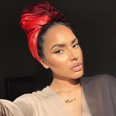 Girl crush @falieshagomezz in her #Kimiya Arabic Name Necklace #kimiqueen Box Braids Pictures, Hairstyles Box Braids, Head Wrap Styles, Hair Wrap Scarf, Queen Shop, Head Scarf Styles, Turban Headwrap, Hair Wraps, African American Hairstyles