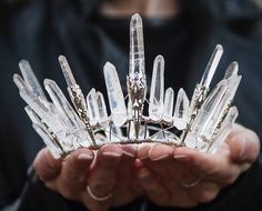 Full Circle Crown, Wire Crown, Fantasy Crown, Crown Aesthetic, Elemental Powers, Raw Quartz, Casting Call, Crystal Crown, Hammered Metal