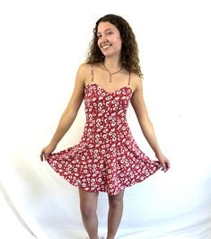 1980s fabulous summer dress. Great vintage condition By Hana No size or material tag. Zips in the back Lying flat... unstretched 17" armpit to armpit hips free 13" to ~15" across waist  34" top to bottom Flirty Fitted A-line Sundress, Fitted Flirty A-line Sundress, Red A-line Mini Dress For Summer, Fitted Summer Dress With Spaghetti Straps, Vintage V-neck Mini Dress For Summer, Red A-line Sundress For Summer, Fitted Sundress With Spaghetti Straps, Fitted A-line Summer Mini Dress, Summer Fitted Midi Dress With Lining