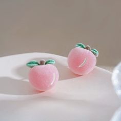 Peach Accessories, Character Accessories, Peach Earrings, Peach Art, Parcel Delivery, Sweet Peach, Aesthetic Shirts, All That Glitters, Clay Crafts