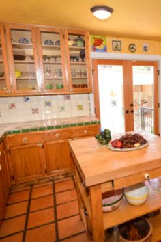 the kitchen is clean and ready to be used for cooking or baking, as well as other things on the counter