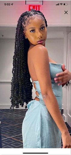 Black Hair Graduation Styles, Braids For Graduation Cap, Box Braids Prom Hairstyles, Black Girls Graduation Hairstyles, Hairstyles For Graduation Black Women, Senior Picture Hairstyles Black Women, Prom Braids For Black Women, Graduation Hairstyles Braids, Simple Graduation Hairstyles