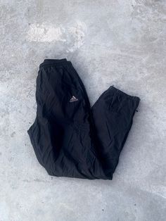 Vintage 2000s Adidas Black Track Pants - Size M - Outseam 40", Inseam 30" Waist 14" across - Message for more information Please take note of the measurements listed as these are vintage clothes and may fit different than the tag size. Follow our page for more vintage clothing drops! DISCLAIMER: All items are vintage so please be mindful that if by chance there is a flaw on the item we simply may have just missed it. Inquire for more product information. Jogging Adidas, Adidas Jogger, 2000s Adidas, Streetwear 2000s, Black Track Pants, Y2k Adidas, Pants Adidas, Pants Streetwear, Adidas Joggers