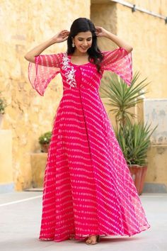 डिजाइनर कपड़े, Organza Jacket, Long Frock, Long Kurti Designs, Long Gown Dress, Long Dress Design, Designer Kids