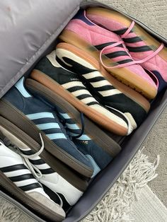 adidas, sambas, spezial, gazelle, aesthetic adidas, trendy shoes, 2024 shoes, sneakers Adidas Spezial Aesthetic, Styling Adidas Spezial, Adidas Sneaker Samba, Gazelle Aesthetic, Outfits With Adidas Spezial, Trendy Shoes 2024, Adidas Spezials Styled, Adidas Shoes Aesthetic, Spezial Adidas Outfit