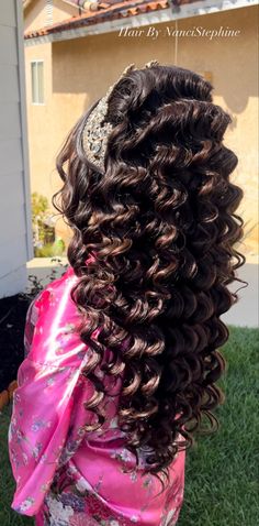 Half Up Half Down Hairstyles For Quince, Quinceanera Hairstyles For Long Hair, Quince Tiktoks, Quinceanera Surprise Dance, Hairstyles For Long Curly Hair