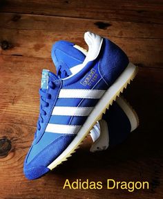 Adidas Dragon Football Casual Clothing, Adidas Boots, Adidas Casual, Adidas Shoes Originals, Adidas Shoes Mens, Adidas Classic, Kicks Shoes