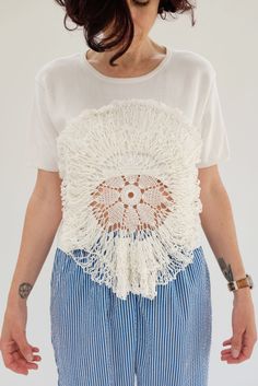 Beklina Flotar T-Shirt Blanca Fitted Cotton Embellished T-shirt, Fine Knit Short Sleeve T-shirt, Cotton Embellished Short Sleeve T-shirt, Bohemian Short Sleeve T-shirt With Floral Embroidery, Bohemian White T-shirt With Floral Embroidery, Lace Tshirt, Neckline Dress, Cotton Socks, Knit Outfit