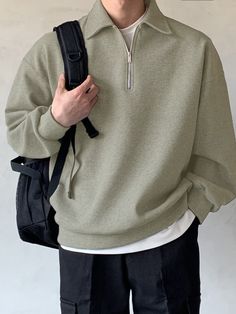 Sweatshirt Outfit Men, Mens Fall Outfits, Hoodie Outfit Men, Minimalist Fashion Men, Street Style Outfits Men, Mens Casual Dress Outfits, Men Stylish Dress, Guys Clothing Styles