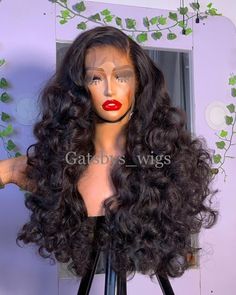 Bouncy Curly Wig, Raw Hair Wigs, Curls On Wig, Big Curls Wig, Curly Hairstyles With Layers, Big Curly Wig, Bratz Hairstyles, Coloured Wigs, Luxury Wigs