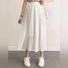 Solid White Elastic Waist Pleated Skirt Size S/M High Waist Perfect Condition, Never Worn. Nwot White Pleated Midi Skirt For Spring, White Midi-length Pleated Skirt For Spring, Casual White Midi Skirt, Casual White Midi Length Skirt, Casual White Long Pleated Skirt, Shein Skirts, Skirts Pleated, White Pleated Skirt, Pleated Maxi Skirt