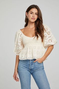 Dolce Top WOMENS chaserbrand Cute Tops For School Blouses, Sweetheart Neckline Tops, Jeans And Top Outfit Casual, Midsize Crop Top Outfit, Fashion For Big Busted Women, Cute Blouse Outfits, Women’s Tops, Jeans And Blouse Outfit, Cute Spring Outfits Aesthetic