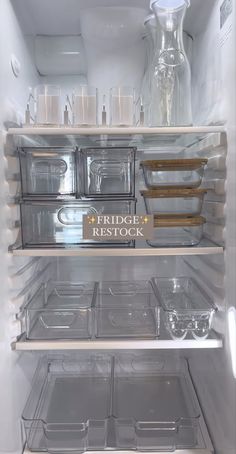 Home organization , fridge organization, home decor , organize home Vevey, Dream Apartment Decor, Refrigerator Organization, Apartment Essentials, Fridge Organization