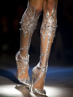 Concert Shoes, Runway Heels, V Model, Rare Features, Fairy Shoes, Glass Shoes, Fancy Shoes, Fantasy Fashion, Pretty Shoes