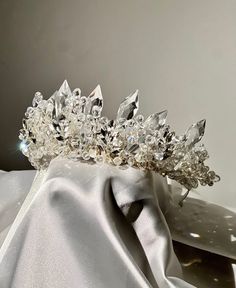 Hand made tiara, High Quality Wedding Tiara, Zircon Crown, Silver Crystal Tiara, Royal Tiara, Sworovski Crystal Diadem,  Tiara, Bridal Tiara Tiara Royal, Handmade Crown, Crown Silver, Crystal Tiara, Royal Tiaras, Crystal Tiaras, Crown Design, Wedding Tiara, Bridal Crown