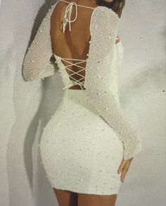 White Birthday Dress, 18th Birthday Dress, Hoco 2024, Hoco Ideas, 16th Birthday Outfit, Classy Prom, Wallpaper Texture, Grad Ideas, Cute Dresses For Party