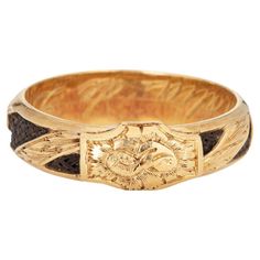 Finely detailed antique Victorian ring (circa 1880s to 1900s), crafted in 18 karat yellow gold. In the Victorian era, hair jewelry held immense sentimental value and served as a unique and poignant form of remembrance and mourning. The ring has intricately braided hair embedded into the band and around the entire circumference of the ring. Hair jewelry was a deeply personal and intimate memento symbolizing the eternal connection between the living and the departed. Hair jewelry today if sought a Victorian Era Hair, Antique Rings Victorian, Victorian Hair, Victorian Hairstyles, Ruby Bands, Victorian Ring, Victorian Rings, Braided Hair, Hair Rings