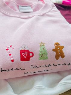 Inspo For Drawing, Drawing Embroidery, Tshirt Embroidery, Bracelet Embroidery, Jumper Ideas, Cute Jumpers, Xmas Jumpers