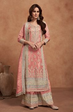 Plazzo Suits, Salwar Suits Party Wear, Palazzo Suit, Lehenga Style, Silk Bottoms, Casual Wear Women, Salwar Kameez Designs, Pakistani Designers, Georgette Fabric