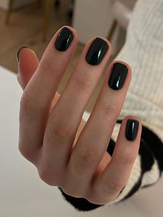 Get ready for the cozy vibes of early fall with these gorgeous nail designs! 🍂🍁 From warm neutrals to bold pops of color, these nails will have you feeling all the autumn feels. #EarlyFallNails #CozyVibes #AutumnFeels #NailInspo #FallMani #NailGoals #SeasonalNails #NailArt #FallColors #PumpkinSpiceEverything Black Nail Tips, Short Press On Nails, Dark Nails, Nail Forms, Stick On Nails, Nail Art Hacks, Artificial Nails, Nail Accessories, Black Nails