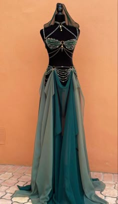 Dancers Outfit, Best Winter Outfits, Fantasy Dresses, Fantasy Gowns, Jade Beads, Midi Skirts