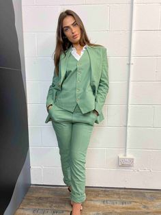 Womens Linen Suit, Summer Suit Wedding, Linen Suits Women, Colour Sage Green, Tweed Wedding, Tweed Wedding Suits, Orange Suit, Womens Tweed, Summer Suit