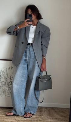 Grey Blazer Outfit, Grey Sweater Outfit, Oversized Grey Sweater, Outfit Chic, Corporate Outfits, Mode Casual, Business Outfit