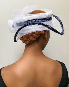 Get a distinctive and elegant look with these African Print church hat. Made with Ankara fabric and fine plastic fibers, these handmade colorful African church hats will give you a Royal presence.You can place the bow on any sides you want: right, left or back. One size: should fit all.Also called Ascot Hat, Kentucky Derby Hat, Church Hat, Couture Hat. Church Hats African Americans, African Bangles, Fascinator Hats Diy, African Hats, Couture Hats, Fashion Shoes Boots, Ascot Hats, Church Hat, Hat Hair