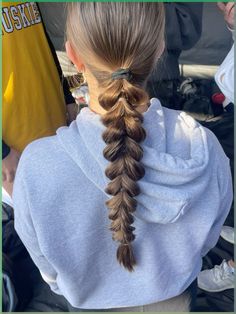 Professional hairstylists share their tips for how to air-dry thick, frizz-prone hair. Click inside to learn more. Hairstyles Dragon Braid, Two Dragon Braids, Braided Game Day Hairstyles, Dragon Hair Braid, Dragontail Braid, How To Do Dragon Braid, Cute Hairstyles For Game Day, Braid Hairstyles Sports, Simple Soccer Hairstyles