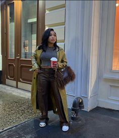 Women's Brunch Outfit, Nyc Fashion Black Women, Winter Date Outfit Black Women, Going Out Outfits Night Black Women, Museum Date Outfit Black Woman, London Outfits Black Women, London Outfit Black Women, Brunch Fit Black Women, Casual Date Night Outfit Black Women