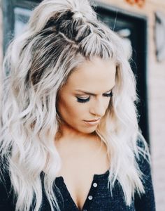 Hairstyles Rock Concert, Hair Styles For Rock Concert, Rockin Hairstyles For Women, Swedish Braids Hairstyles, Rock Festival Hair, Rock N Roll Hair, Heavy Metal Concert Hairstyles, Concert Hairstyles Medium, Rock Star Hairstyles