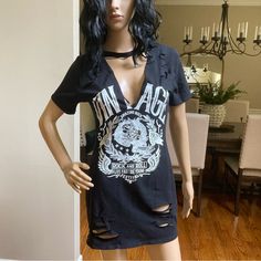 New With Tag Can Be Worn Oversized As A Mini Dress -Color: Black & White -Size: Large Distressed T Shirt Dress, Distressed Graphic Tee, Distressed T Shirt, Windsor, T Shirt Dress, Graphic Tee, Colorful Dresses, Shirt Dress, Graphic Tees