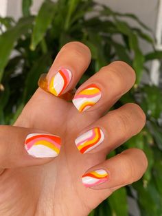 White nails with pink, yellow and orange grooves. Wavy lines across nails Groovy Nail Designs, Tropical Vacation Nails, Natural Nail Art, Nagellack Trends, Leopard Print Nails, Colorful Nail Designs, Fall Nail Colors, Fall Nail Designs