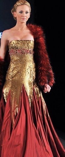 Christmas Red And Gold, Christmas Red, Red And Gold, Beautiful Christmas, Red Christmas, Black And Red, Lace, Christmas, Red