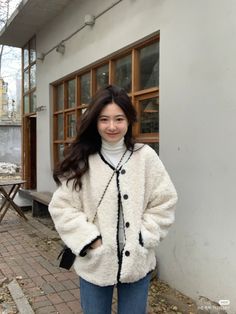 Autumn Outfits Japanese, Brown Hat Outfit Winter, Autumn Outfits In Korea Plus Size, Japan Winter Outfit Women, Korean Winter Outfits Women, Winter Outfits Women Casual, Korean Winter Fashion Outfits, Japan Autumn Outfit, Japanese Winter Fashion