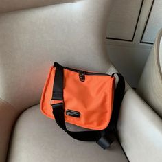 size:27x20x13(cm) Large Capacity Orange Shoulder Bag For School, Orange Shoulder Bag With Zipper For School, Orange Shoulder Bag For School With Zipper Closure, Casual Orange Satchel With Removable Pouch, Orange Crossbody Bag For School, Casual Orange Satchel Shoulder Bag, Orange School Shoulder Bag With Zipper, Casual Orange Bags With Detachable Strap, Orange Canvas Shoulder Bag For Daily Use