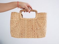 "Straw Bag for Casual Day Shopping and Travel. They made of Water Hyacinth bag. Great for gift to extra or your friend. (We disinfected the bag and ensure they ultra clean) Detail : 1 top closure zipper 1 interior zipper pocket MEASUREMENT : ♥ Size Small Thickness 4\" (inches) x Width 11\" (inches) x Height 7.5\" (inches) ♥ Size Medium Thickness 4\" (inches) x Width 12\" (inches) x Height 9\" (inches) SHIPPING: We will be SHIPPED via THAI AIRMAIL and had TRACKING No. and Delivery Time 14 - 28 da Beige Basket Straw Bag With Top Carry Handle, Top Handle Straw Bag For Gifts, Top Handle Straw Bag As Gift, Top Handle Natural Straw Bag For Gift, Top Handle Natural Straw Bag As Gift, Natural Top Handle Straw Bag As Gift, Handwoven Rectangular Beach Bag Gift, Handwoven Rectangular Beach Bag, Trendy Rectangular Straw Bag For Gifts