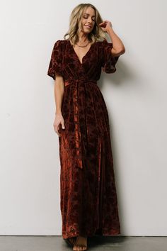 Say hello to our Uma Velvet Maxi Dress! This gorgeous dress features black velvet material with a unique burnout butterfly print. Brown Short Sleeve Maxi Dress For Party, Luxurious Dresses, Maid Of Honour Dresses, Baltic Born, Velvet Maxi Dress, Velvet Maxi, Mob Dresses, Wedding Attire Guest, Surplice Neckline