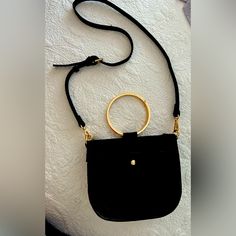 Black Vegan Leather Handbag Made By Melie Bianco. Super Cute! Can Be Used As A Handbag Without The Removable Straps, Using The Gold Handles Or As A Shoulder With Adjustable Strap! Nice Outside Pocket On Front For Cell Phone As Well As Zip Pocket Inside The Bag. There Is Also An Optional Zipper Closure. Black Satchel With Dust Bag As Gift, Gift Bag With Removable Pouch And Round Handle, Chic Shoulder Bag With Removable Pouch For Gift, Satchel Shoulder Bag With Gold-tone Hardware As Gift, Gold-tone Hardware Satchel Shoulder Bag Gift, Crossbody Shoulder Bag With Dust Bag As Gift, Black Shoulder Bag With Detachable Strap As Gift, Chic Shoulder Bag With Adjustable Strap As Gift, Black Evening Bag With Detachable Strap As Gift