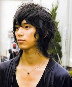 Asian Mullet, Japanese Haircut, Monochrome Makeup Look, Mullet Haircut, Asian Men Hairstyle, Cd Music, Photographie Portrait Inspiration, Hair Inspiration Short, Boys Long Hairstyles