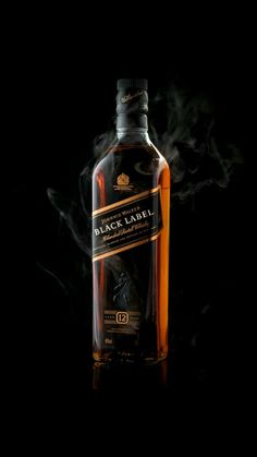 Johnnie Walker Double Black, Whisky Black Label, Wine Bottle Label Design, Johnnie Walker Black Label, Johnnie Walker Black, Just Friends Quotes, Whiskey Brands, Bourbon Drinks, Bottle Images