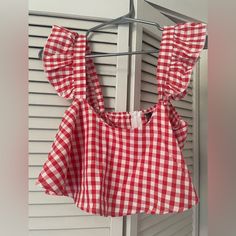 Adorable, Red And White Gingham Pattern, Cuder Brand Crop Top. New With Tags. Tried On Once But Never Worn Cute Red Tops For Vacation, Red Sleeveless Top For Picnic, Casual Red Top For Picnic, Red Summer Tops For Picnic, Trendy Red Tops For Picnic, Gameday Fits, Cider Tops, Fair Outfit, Red And White Gingham