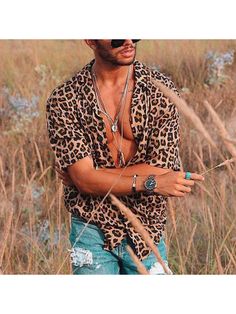 Mens Travel Style, Festival Outfits Men, Coachella Outfit, Stylish Mens Outfits, Men Fashion Casual Outfits