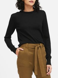 Washable Merino Puff-Sleeve Sweater | Banana Republic Styles For Living Room, Puff Sleeve Sweater, High Waist Fashion, Empower Women, Long Puff Sleeves, Saturated Color, Timeless Style, Puff Sleeves, Women Empowerment